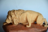 Lion à l'affût - Animaux